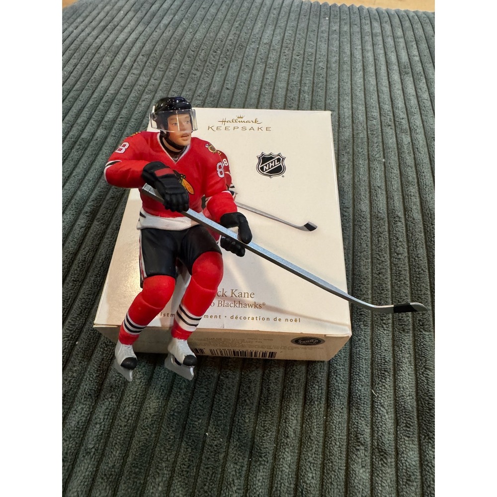 Hallmark Keepsake Patrick Kane Chicago Blackhawks NHL Christmas‎ Ornament 88